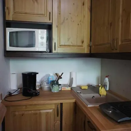 Private In Tallin, Pelguranna C * タリン